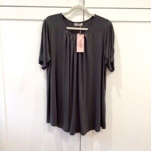 Maner Woman’s Tunic Top Size XXL NWT